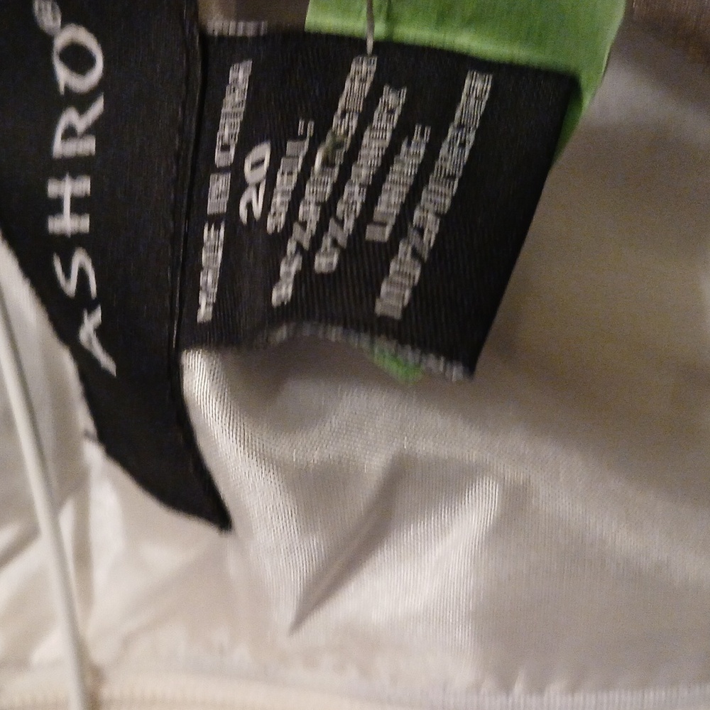 Jacket dress - Picture 2 of 3